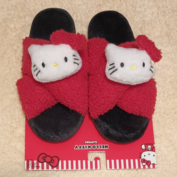 NWT ~ Sanrio's Hello Kitty Plush Sherpa Slippers (Shoe Size 7-8) - Picture 1 of 8